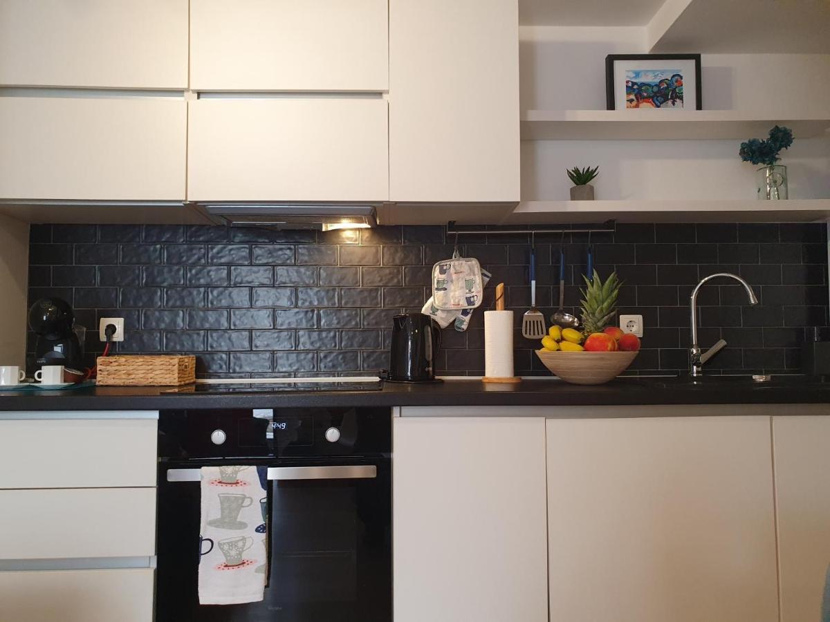 Korado Studio Apartment Върсар Екстериор снимка